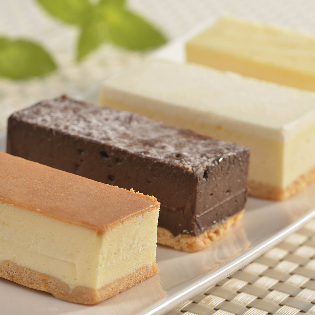 十勝四角いチーズケーキ＆ガトーショコラ