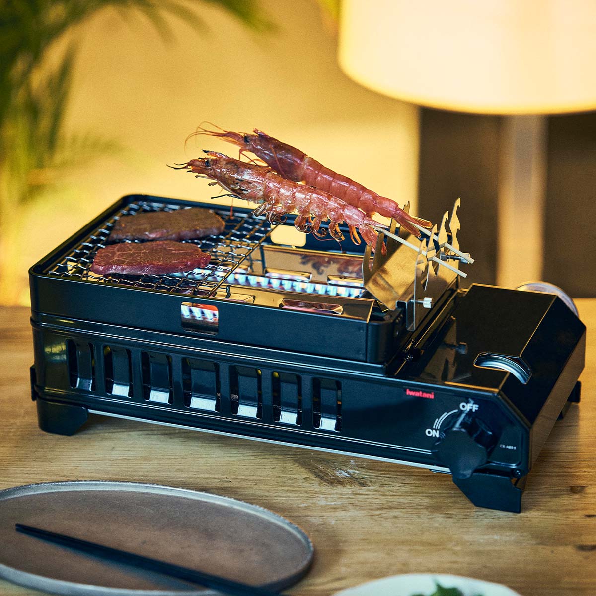 イワタニの公式オンラインショップ｜カセットガス 炉ばた焼器 炙りの匠